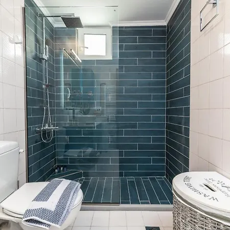Apartamento Mare Nostrum Seafront Apartment, By Zantewize